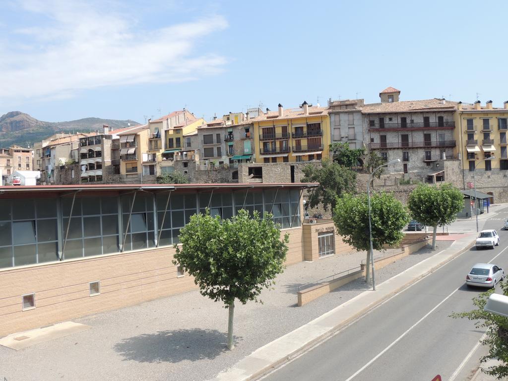 Apartaments Julia Pobla de Segur Pokoj fotografie