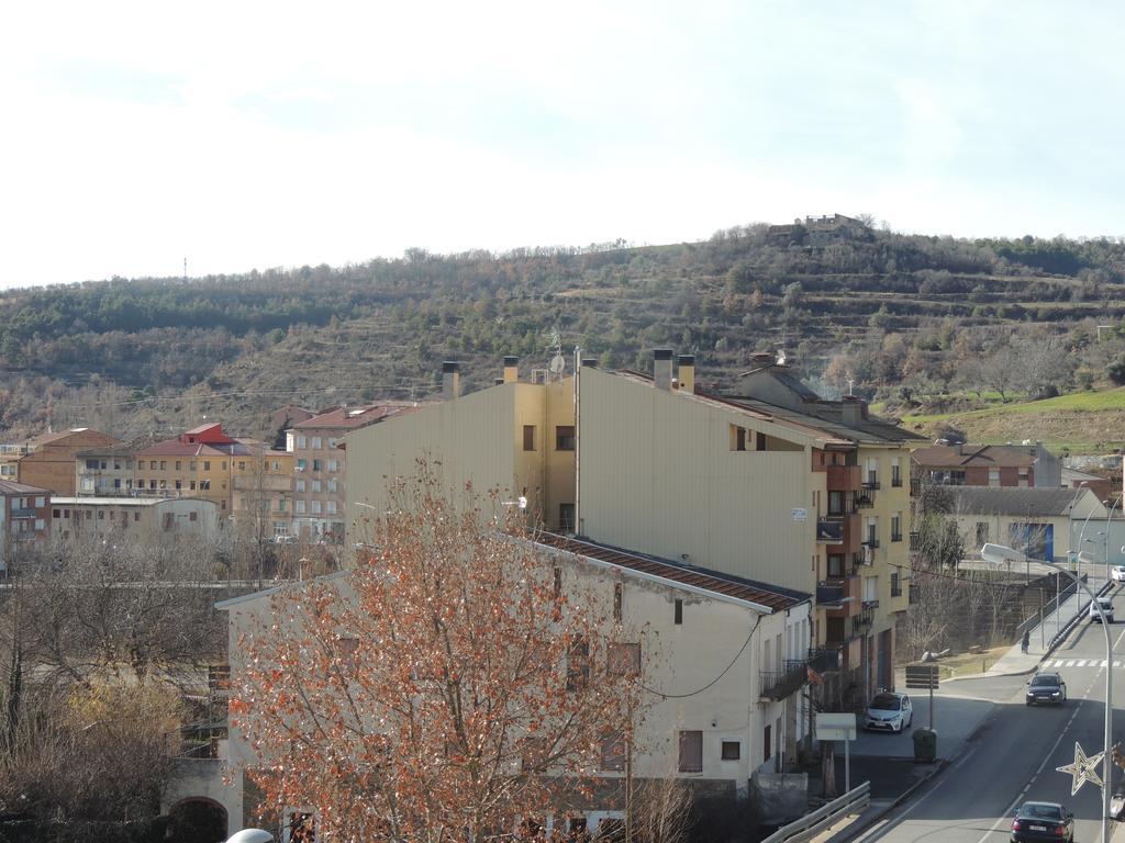 Apartaments Julia Pobla de Segur Pokoj fotografie