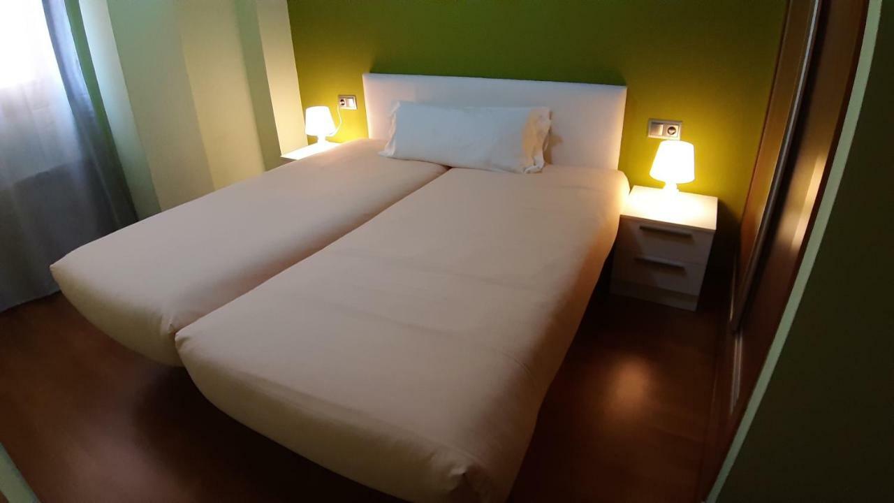 Apartaments Julia Pobla de Segur Exteriér fotografie