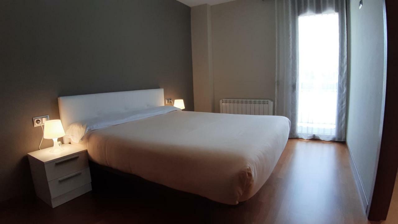 Apartaments Julia Pobla de Segur Exteriér fotografie